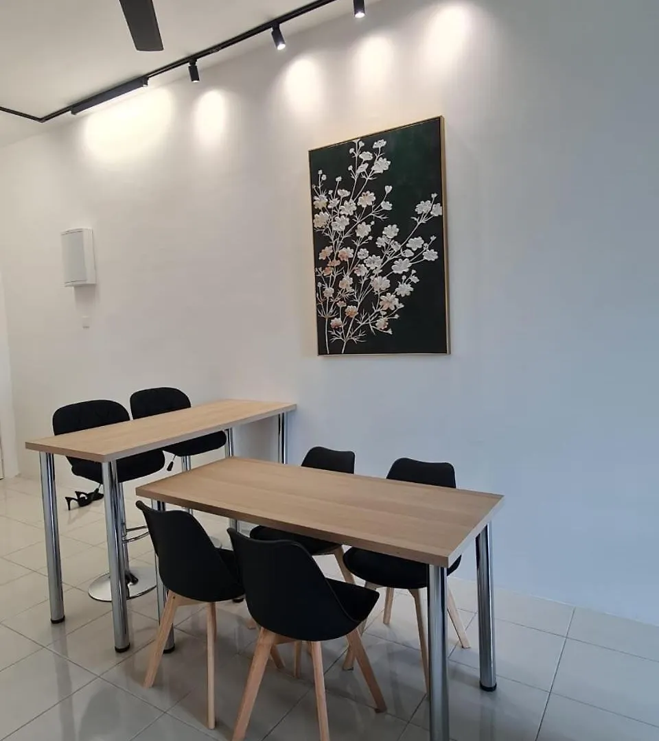 アパート Eg Home At The Anderson イポー